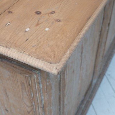 Ancien comptoir de commerce en bois - Début XXème siècle