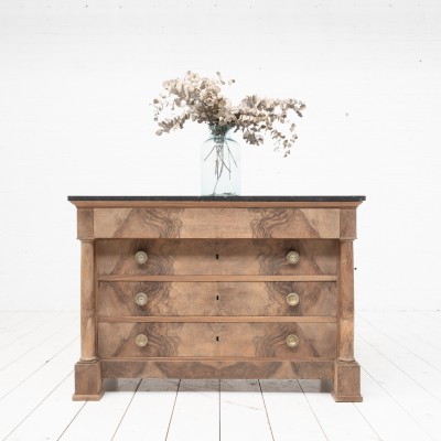 Commode en noyer - France XIXème siècle