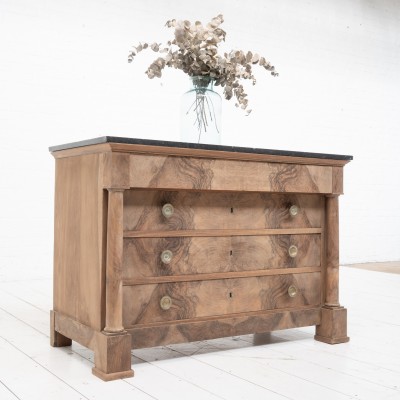 Commode en noyer - France XIXème siècle