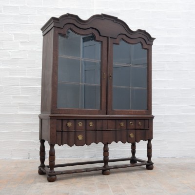 Oak cabinet, early 19th century