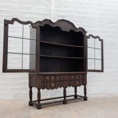 Oak cabinet, early 19th century
