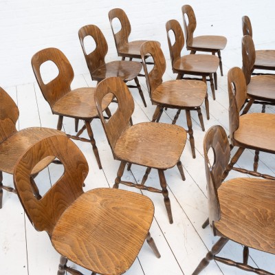 1 à 16 Chaises Baumann, 1960