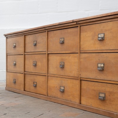 Large workshop cabinet with drawers, 20th century.