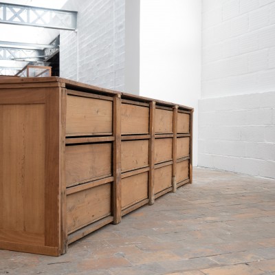 Large workshop cabinet with drawers, 20th century.