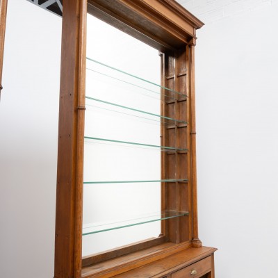 Anciens meubles de pharmacie - France 1920