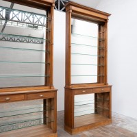 Anciens meubles de pharmacie - France 1920