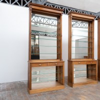 Anciens meubles de pharmacie - France 1920