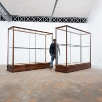 Ancienne vitrine de musée en chêne -  Début XXème