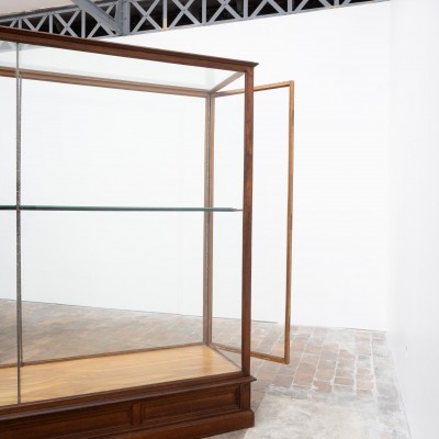 Ancienne vitrine de musée en chêne -  Début XXème