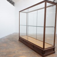 Ancienne vitrine de musée en chêne -  Début XXème