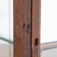 Ancienne vitrine de musée en chêne -  Début XXème