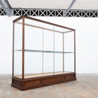 Ancienne vitrine de musée en chêne -  Début XXème