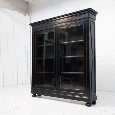 Antique Napoleon III two-door display cabinet – 19th century