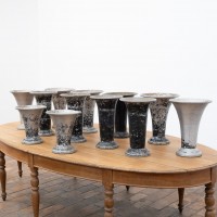 Ensemble de vases de fleuriste anciens – France