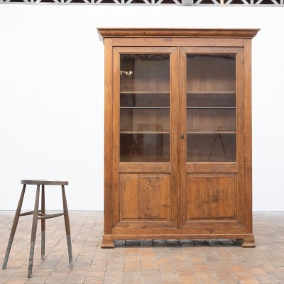 Imposante vitrine en bois - France 1900