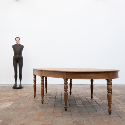 Large oak table – circa 1900