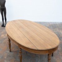 Large oak table – circa 1900