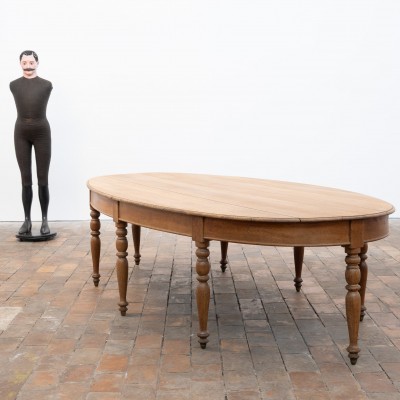 Large oak table – circa 1900