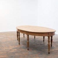 Large oak table – circa 1900