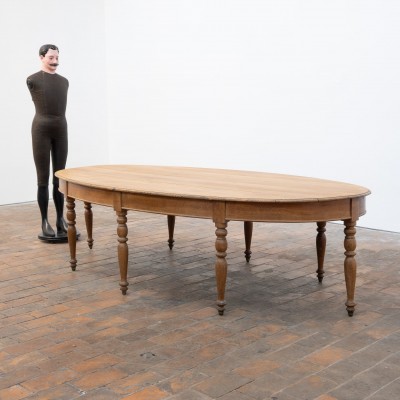 Large oak table – circa 1900