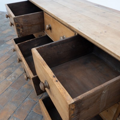 Grand meuble à tiroirs en pin - 1900