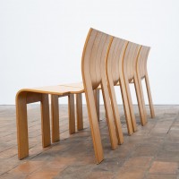 Ensemble de 4 Chaises Strip de Gijs Bakker et sa table. Produit proposé par ECLECTIQUE ANTIQUE