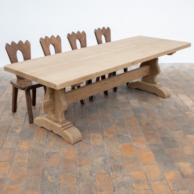 Grande table de monastère
