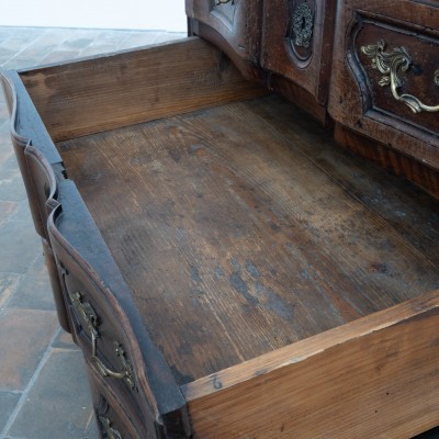 Commode Louis XV en noyer - XVIIIème