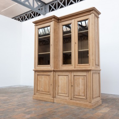 Bibliothèque vitrine en chêne brut – XXème