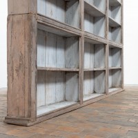 Grand meuble d’épicerie en bois peint — début XXème