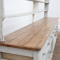 Grand meuble d’épicerie en bois peint — début XXème