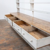 Grand meuble d’épicerie en bois peint — début XXème