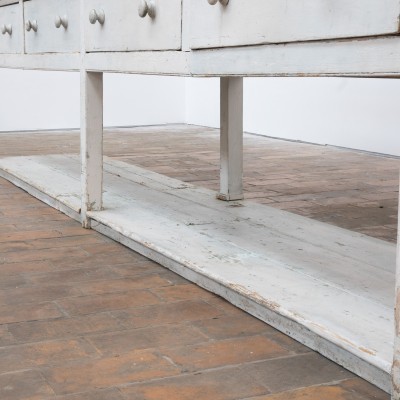 Grand meuble d’épicerie en bois peint — début XXème