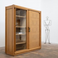 Meuble vitrine de GUILLERME et CHAMBRON Edition Votre Maison France 1960
