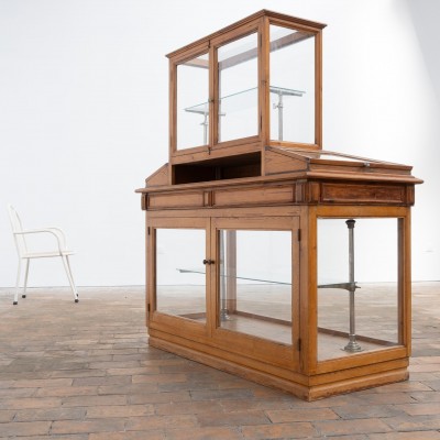 Ancienne vitrine de présentation - début du XXème siècle