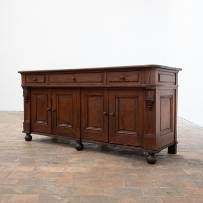 ANTIQUE RESTAURANT SIDEBOARD IN PITCH PINE — EARLY 20TH CENTURY
