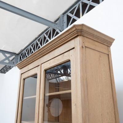 Grande bibliothèque vitrée en chêne – XIXe siècle