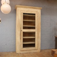 Ancienne armoire en bois des années 30