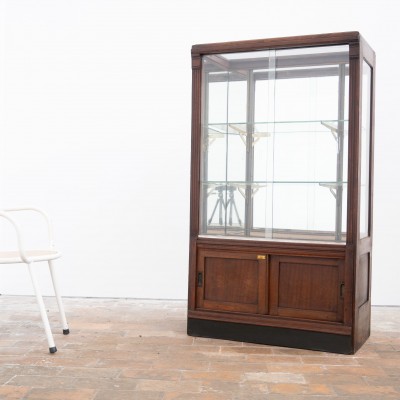 ANTIQUE WOOD, GLASS AND BRASS SHOP DISPLAY CABINET – EARLY 20TH CENTURY