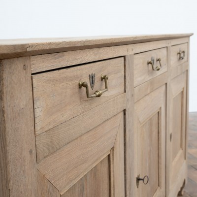 Grand buffet ancien en chêne – XIXe siècle