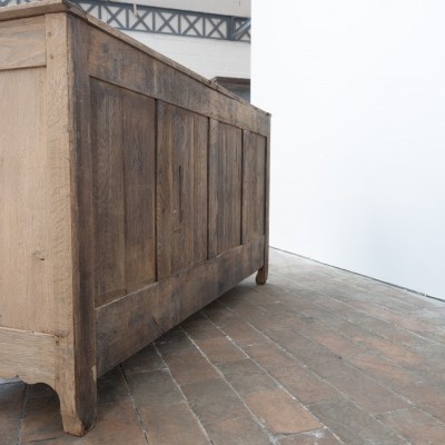 Grand buffet ancien en chêne – XIXe siècle