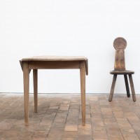 Table ronde ancienne à abattants en chêne – XIXe siècle