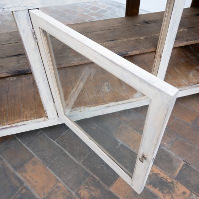 Ancien comptoir vitrine en bois peint – début XXe siècle