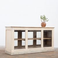 Ancien comptoir vitrine en bois peint – début XXe siècle