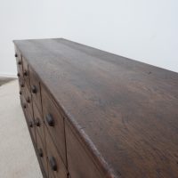 Meuble à tiroirs en chêne — début XXème