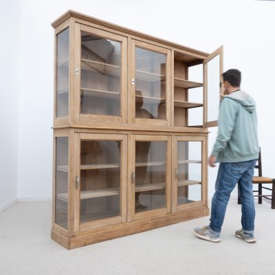 Grande vitrine ancienne 6 portes en chêne - 1920