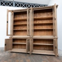 Grande bibliothèque vitrée en chêne – XIXe siècle