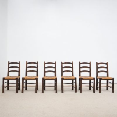 Ensemble de 6 chaises en bois et paille style G. ROBERT vers 1950