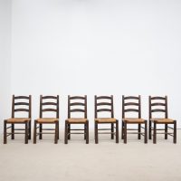 Ensemble de 6 chaises en bois et paille style G. ROBERT vers 1950