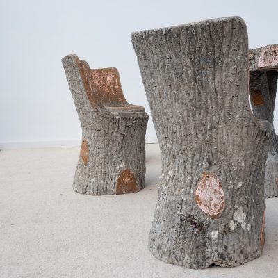 Ensemble de jardin en béton imitation tronc d’arbre - 1970